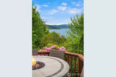 9823 Arrowsmith Avenue S, Seattle, WA 98118 - Photo 13