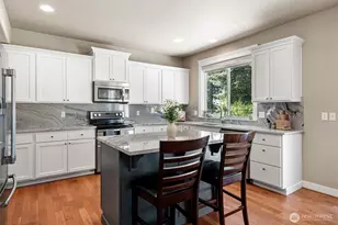 18323 121st St E, Bonney Lake, WA 98391 - Photo 7