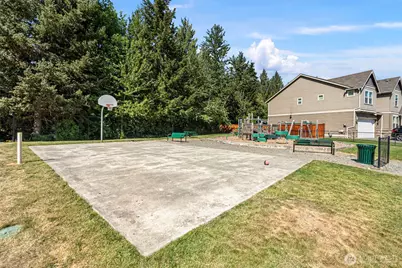 18323 121st Street E, Bonney Lake, WA 98391 - Photo 33