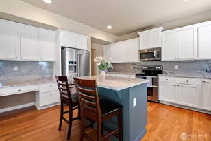 18323 121st St E, Bonney Lake, WA 98391 - Photo 9