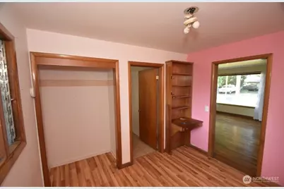 614 S Pine Street, Burlington, WA 98233 - Photo 15