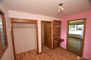 614 S Pine St, Burlington, WA 98233 - Photo 15