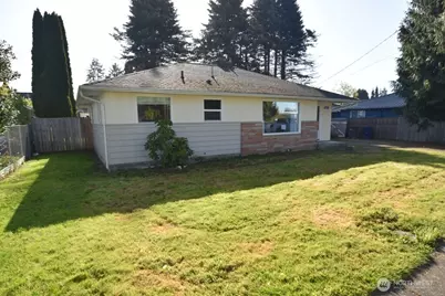 614 S Pine Street, Burlington, WA 98233 - Photo 1