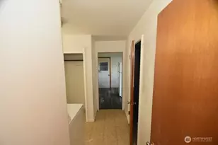 614 S Pine St, Burlington, WA 98233 - Photo 9