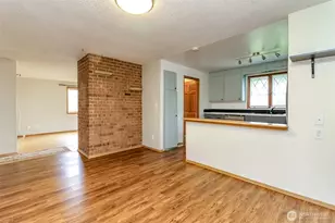 9406 Tacoma Ave S, Tacoma, WA 98444 - Photo 9
