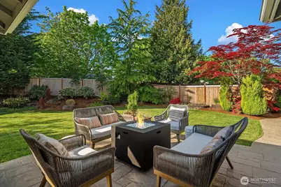 27212 SE 12th Place, Sammamish, WA 98075 - Photo 33