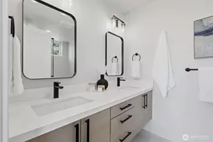 4233 S Bradford St, Seattle, WA 98118 - Photo 25