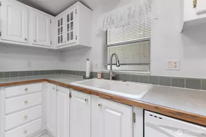 1829 137th Street E #101, Tacoma, WA 98445 - Photo 7