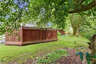 1013 NE 126th St, Seattle, WA 98125 - Photo 35