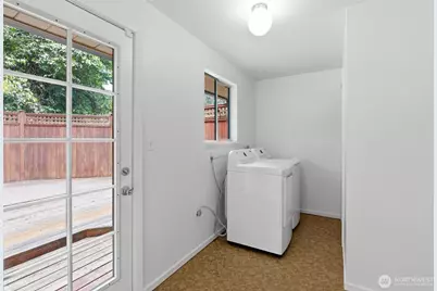 1013 NE 126th Street, Seattle, WA 98125 - Photo 25