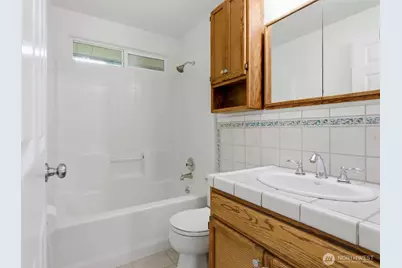 1013 NE 126th Street, Seattle, WA 98125 - Photo 15