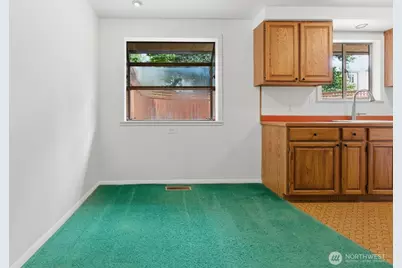 1013 NE 126th Street, Seattle, WA 98125 - Photo 19