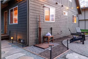 2633 Sunlight Beach Rd, Clinton, WA 98236 - Photo 9