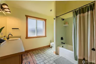 2633 Sunlight Beach Rd, Clinton, WA 98236 - Photo 27
