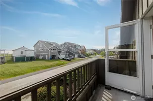 2633 Sunlight Beach Rd, Clinton, WA 98236 - Photo 23