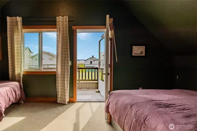 2633 Sunlight Beach Road, Clinton, WA 98236 - Photo 19