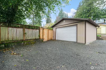 1516 NE 96th Street, Seattle, WA 98115 - Photo 33