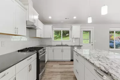 5170 Independence Place SW, Port Orchard, WA 98367 - Photo 9