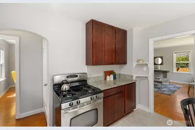 8111 10th Avenue S, Seattle, WA 98108 - Photo 7