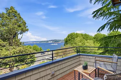 1311 Palm Avenue SW, Seattle, WA 98116 - Photo 3