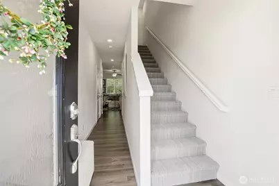 8812 E Gilman Avenue, Arlington, WA 98223 - Photo 3