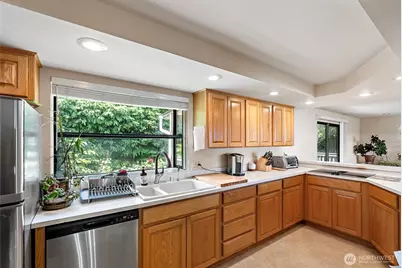 6802 Rainier Avenue, Gig Harbor, WA 98335 - Photo 11