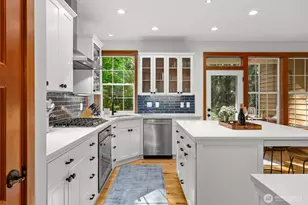 10173 NE Garibaldi Loop, Bainbridge Island, WA 98110 - Photo 11