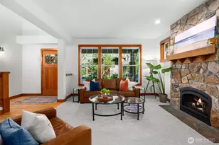 10173 NE Garibaldi Loop, Bainbridge Island, WA 98110 - Photo 9