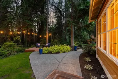 10173 NE Garibaldi Loop, Bainbridge Island, WA 98110 - Photo 27