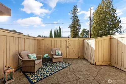 2009 42nd Avenue E, Seattle, WA 98112 - Photo 31