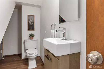 2009 42nd Avenue E, Seattle, WA 98112 - Photo 9