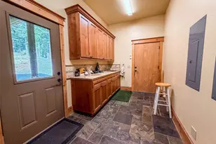 726 Pine Ridge Dr, Orcas Island, WA 98279 - Photo 33
