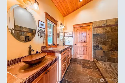 726 Pine Ridge Drive, Orcas Island, WA 98279 - Photo 21