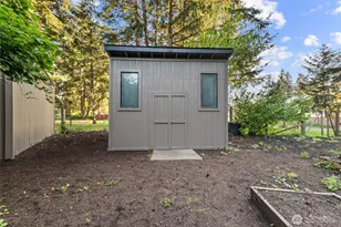 136 Rainier Acres Rd SE, Rainier, WA 98576 - Photo 39