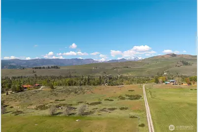 265 East Chewuch Road, Winthrop, WA 98862 - Photo 5