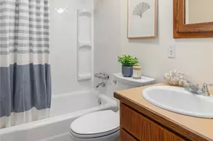 570 SE Andrews St, Issaquah, WA 98027 - Photo 17