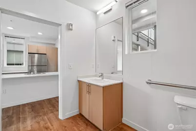 121 12th Avenue E #406, Seattle, WA 98102 - Photo 13