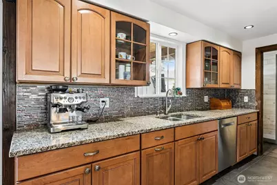 10402 Douglas Drive SW, Lakewood, WA 98499 - Photo 9