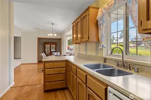 660 Cranberry Dr, Oak Harbor, WA 98277 - Photo 21