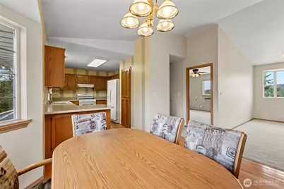 660 Cranberry Drive, Oak Harbor, WA 98277 - Photo 17