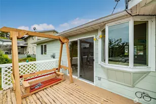 660 Cranberry Dr, Oak Harbor, WA 98277 - Photo 37