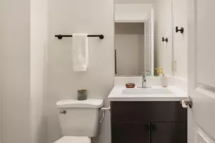 120 NW 39th St, Seattle, WA 98107 - Photo 17