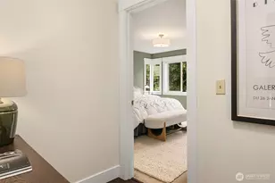 120 NW 39th St, Seattle, WA 98107 - Photo 11