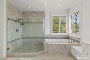 5927 178th Ct SE, Bellevue, WA 98006 - Photo 17
