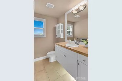 323 239th Ct SE, Sammamish, WA 98074 - Photo 21