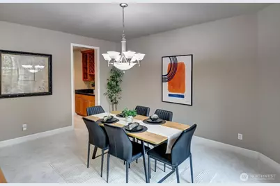 323 239th Ct SE, Sammamish, WA 98074 - Photo 9