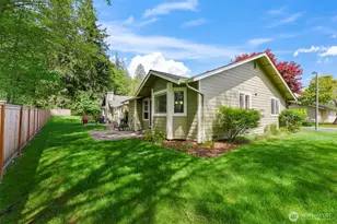 911 NW Leisure Ln, Bremerton, WA 98311 - Photo 23