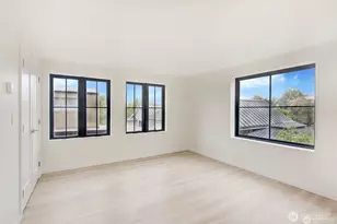 4608 NE 47th St, Seattle, WA 98105 - Photo 11