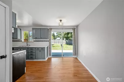 2115 140th Place NE, Marysville, WA 98271 - Photo 9