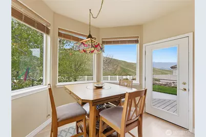 2070 Maiden Lane, Wenatchee, WA 98801 - Photo 17